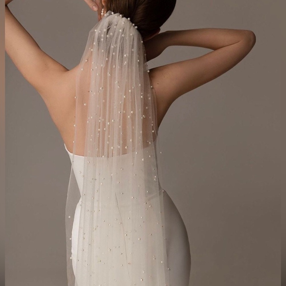 Pearl Ivory Wedding Veil